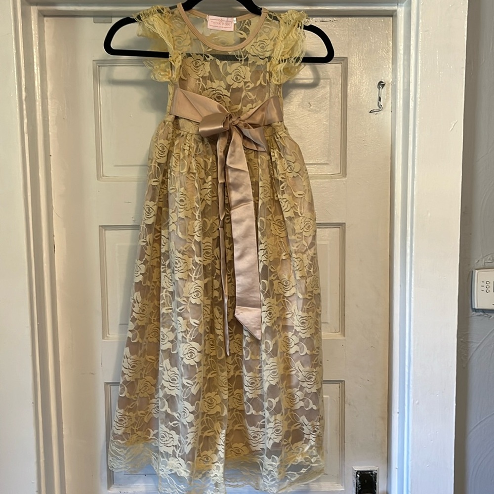 Think Pink Bows Girls 6 Dress Sleeveless Beige Lace Embroidery Flower Girl NWT